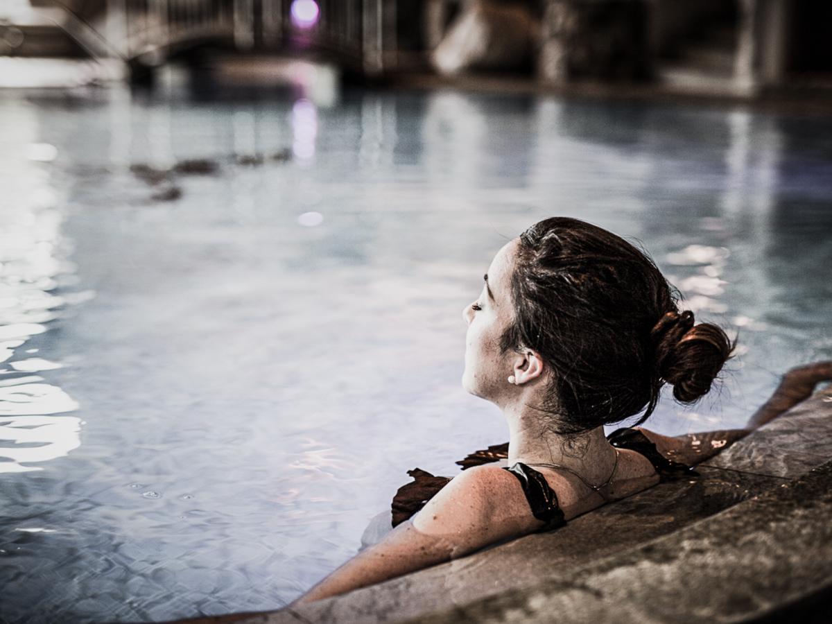 Schwimmbad im Hotel Walserhof in Hirschegg / Kleinwalsertal